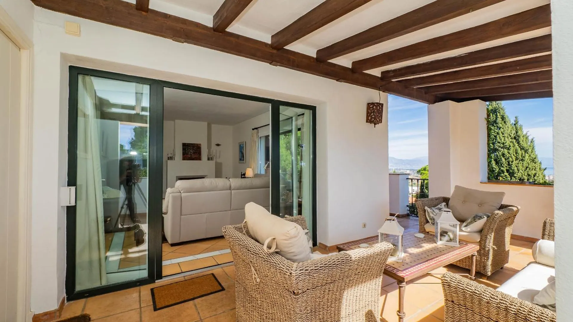 Cubo'S Villa Las Capuchinas & Cave House Торремолинос
