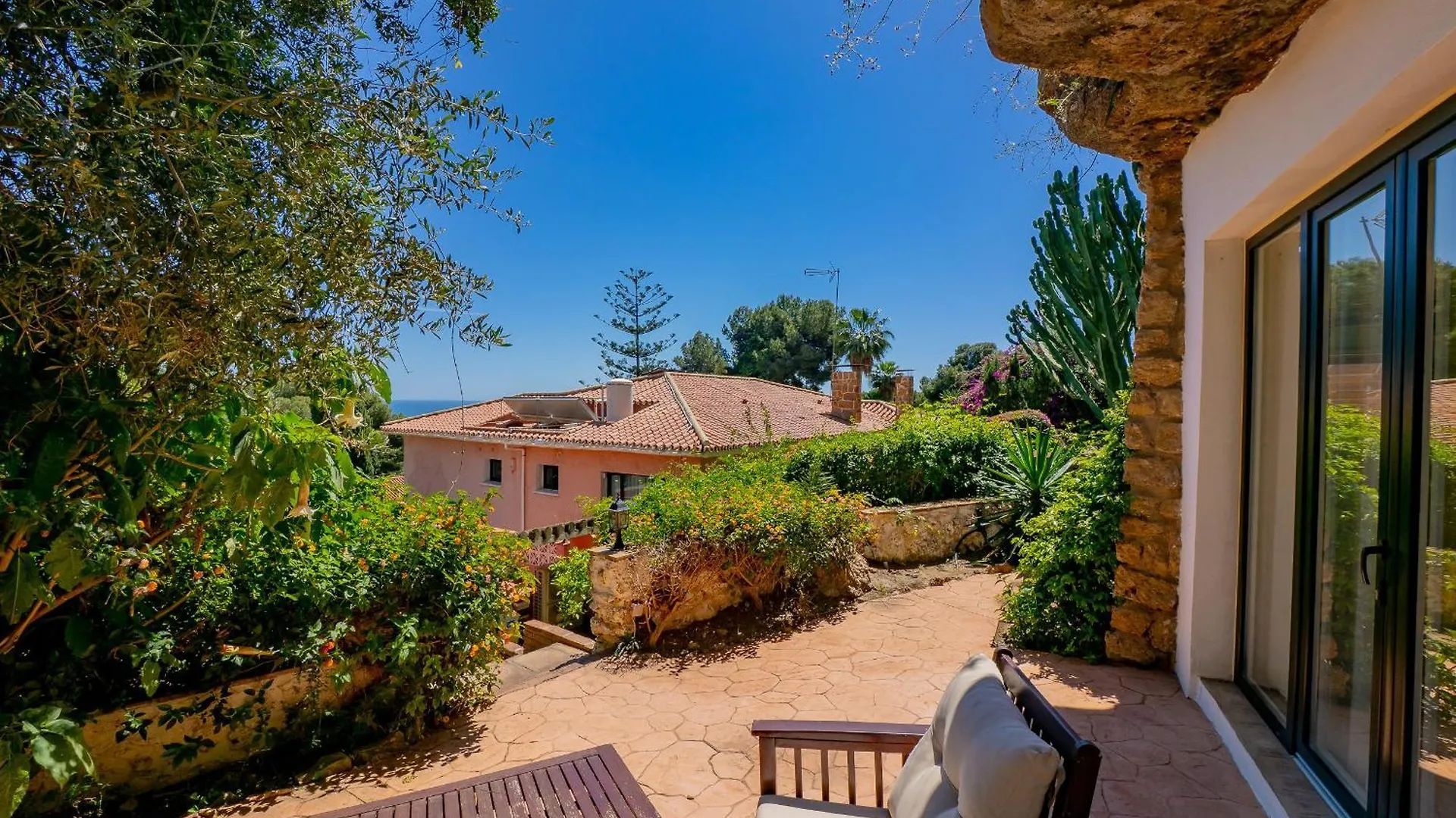 Cubo'S Villa Las Capuchinas & Cave House Торремолинос