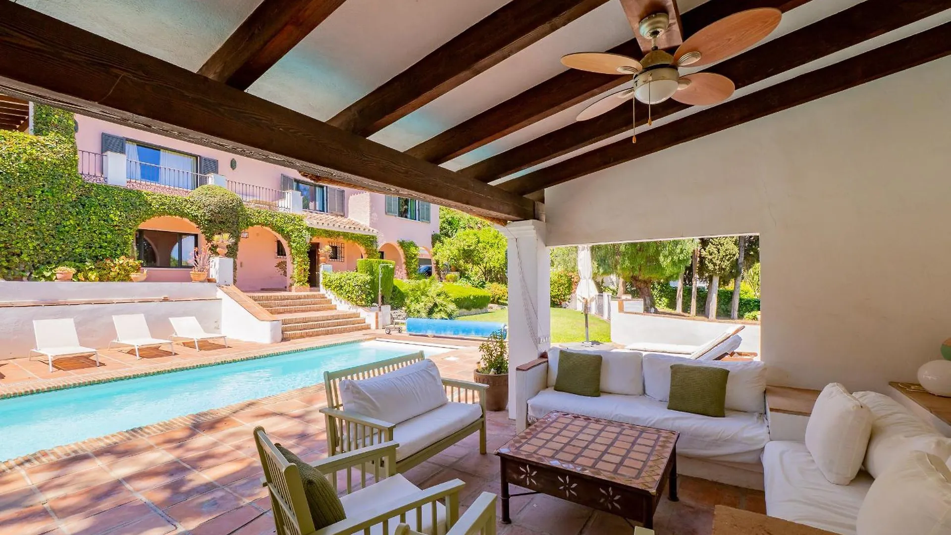 Cubo'S Villa Las Capuchinas & Cave House Torremolinos Spain